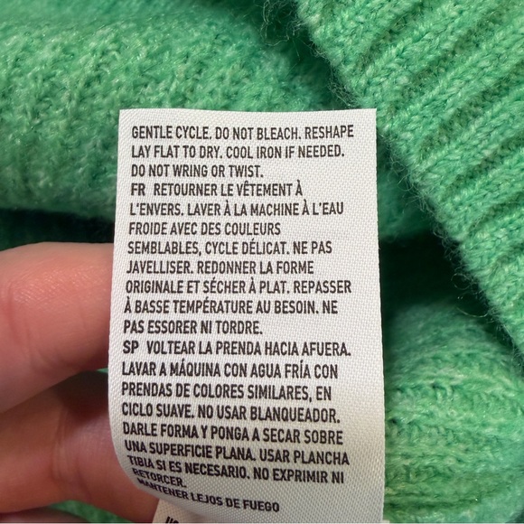 NWT American Eagle Soft Crewneck Lightweight Knit Sweater Kelly Green Size L - Picture 4 of 5